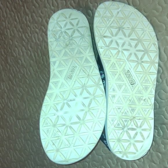 Teva sandals - Picture 4 of 8